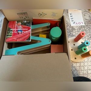 Gently used like new “the adventurer” play kit